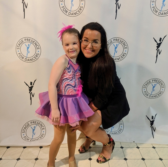 Meet your Posher, Sara - Picture 1 of 1